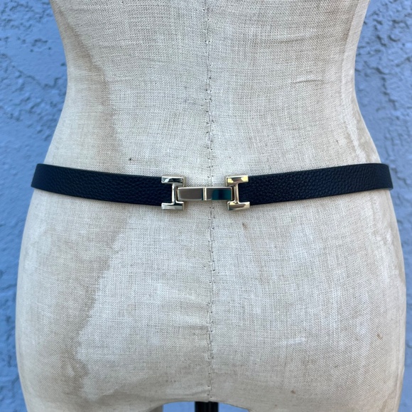 Reiss Hayley Belt black leather size large square hinge main image 5